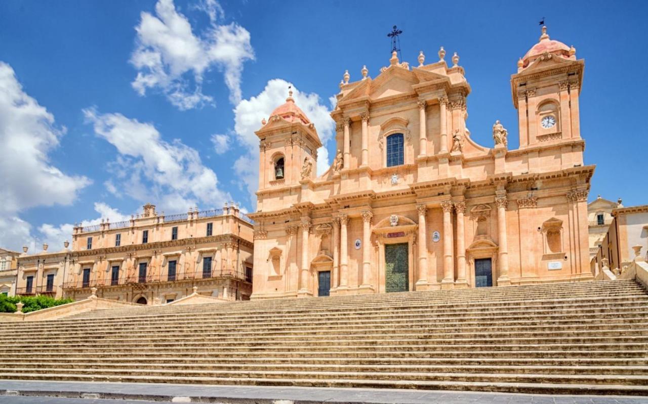 Centopassi Noto B&B Exteriör bild